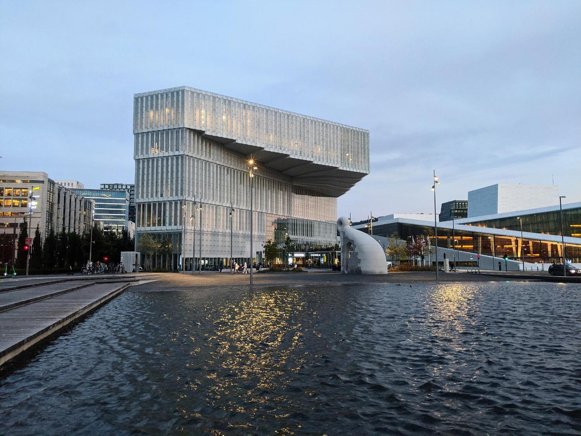 Spacious Modern 2Br Apartment At Central Oslo Barcode Экстерьер фото